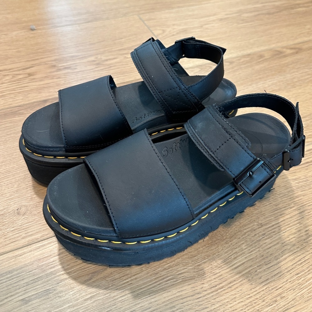 Dr. Martens Voss platform sandal black leather size 9